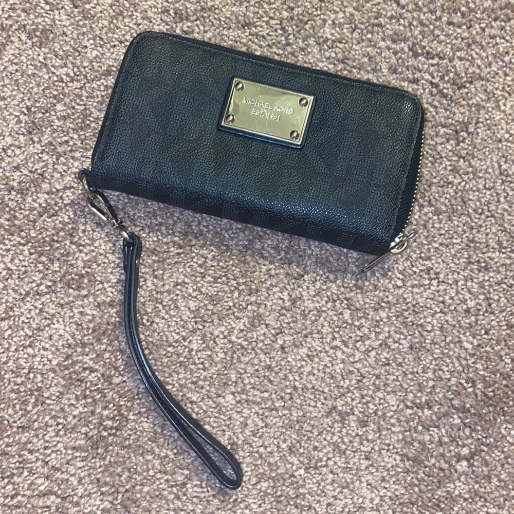 Michael Kors wallet